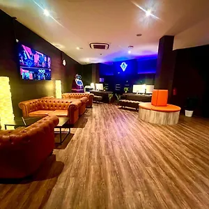 https://arena-esports-hotel-bugis-village.singapore-best-hotels.net