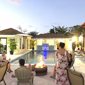 https://colony-club-inn-suites.comcaribbean.com